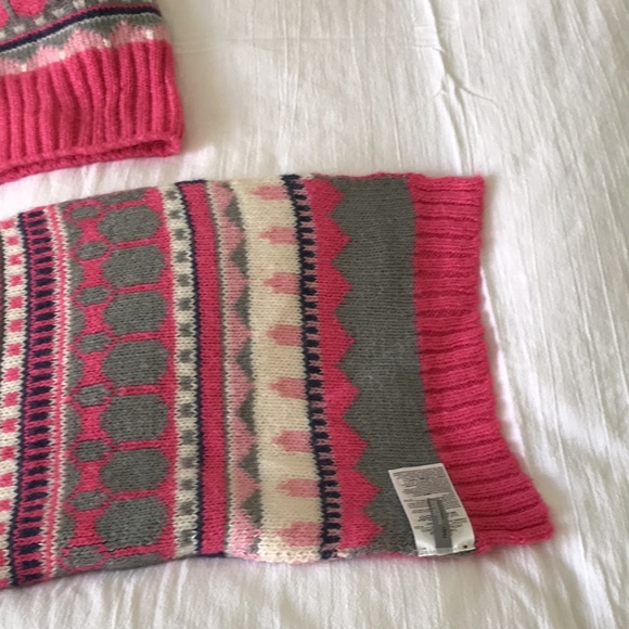 Gap Mohair Blend Winter Scarf and Hat Set Pink & Grey Fair Isle Pattern One Size - Picture 4 of 9